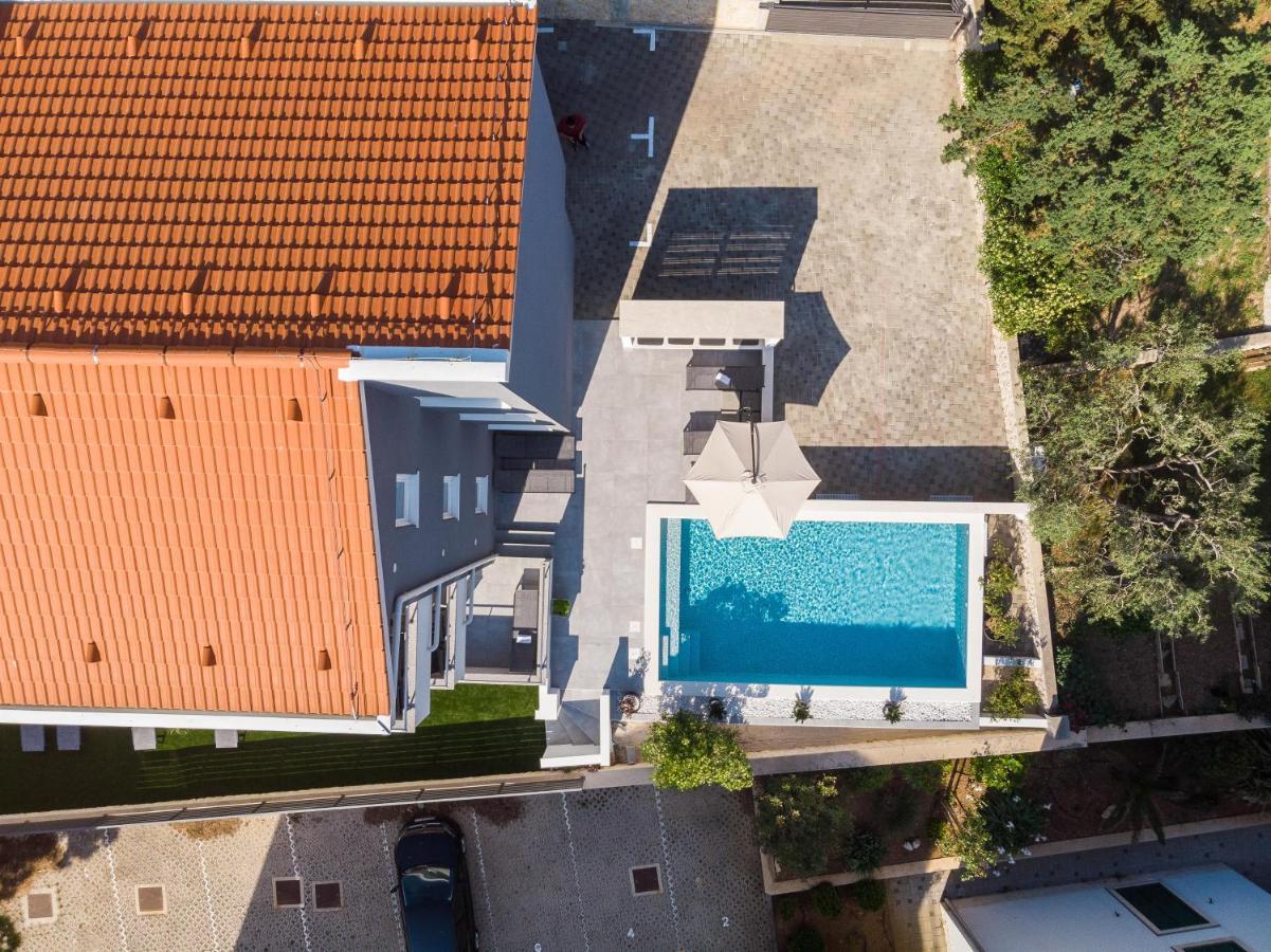 Summer Breeze Pool Apartments Новалья Экстерьер фото